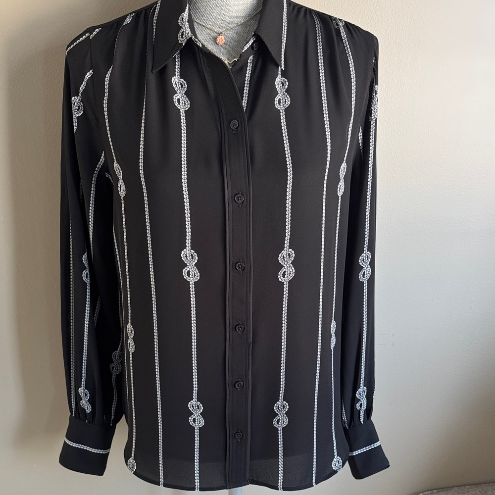 White House Black Market Black and White Womans Shirt NWT